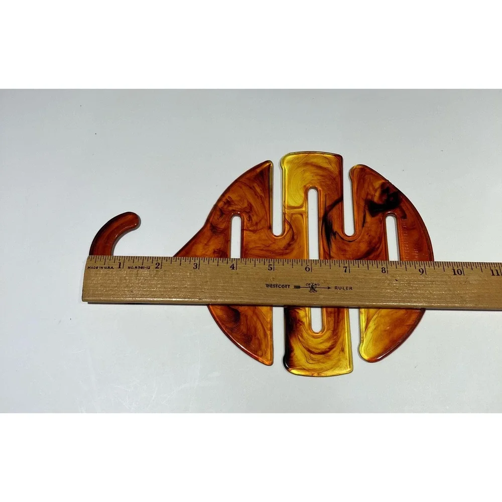 Vtg Faux Tortoiseshell Tie Scarf Hanger and D*Fuzz*It Sweater & Fabric Comb USA